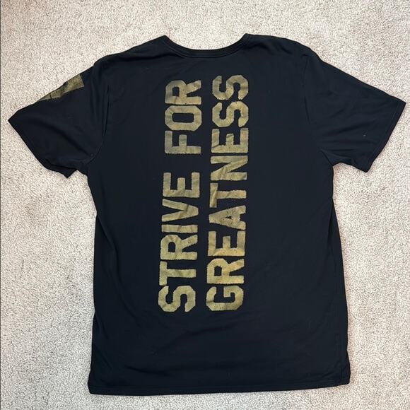Nike Dri-Fit Black Graphic Short Sleeve T-Shirt Strive For Greatness Men's XL - Picture 6 of 6